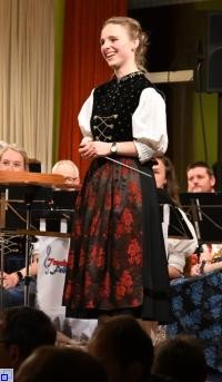 Lina Müller ist die neue Dirigentin der Trachtenkapelle Fröhnd